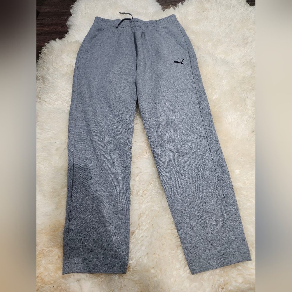 Puma Men's Gray Jogger Sweatpants with Black Puma Logo Size Medium
